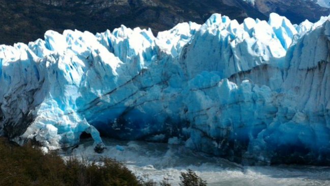 Derrumbe del glaciar Perito Moreno sorprende a argentinos