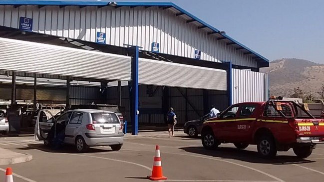 Municipios ofrecen sacar revisión técnica y permiso de circulación en el mismo lugar