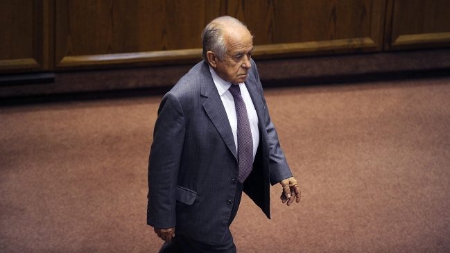 Andrés Zaldívar: Nadie ha aprobado el reemplazo en huelga en reforma laboral