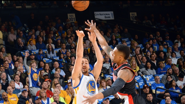 Golden State Warriors se impuso a Portland Trail Blazers y sigue imbatible en su casa