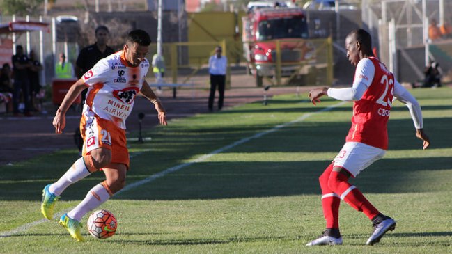 Cobresal buscará golpear de visita a Independiente Santa Fe