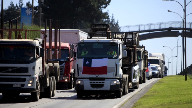 Intendente del Biobío se reunirá con trabajadores forestales tras protestas en el sur