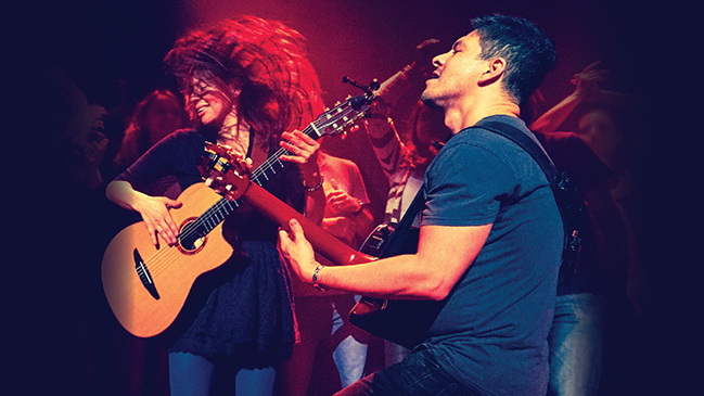 Dúo de guitarras Rodrigo y Gabriela se presentará en Chile
