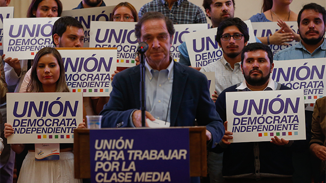 La UDI presentó su nueva imagen y eliminó la palabra 