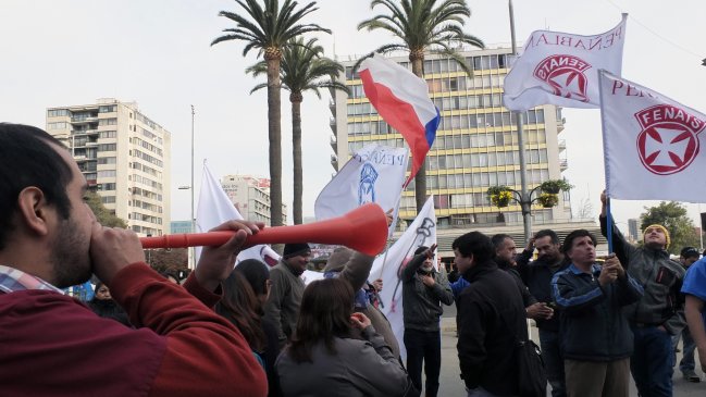 Funcionarios de hospital Gustavo Fricke iniciaron movilizaciones