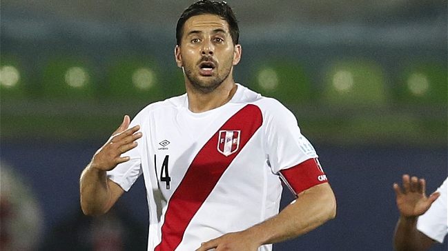 Claudio Pizarro respaldó a Luis Advíncula tras salida nocturna: 
