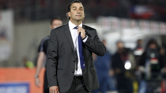 Pizzi anunció que Johnny Herrera será reemplazante de Bravo ante Venezuela