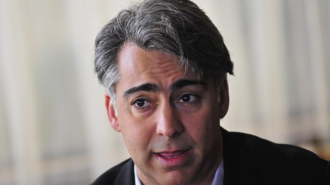 Cadem: 84 por ciento no cree explicaciones de ME-O por uso de jet