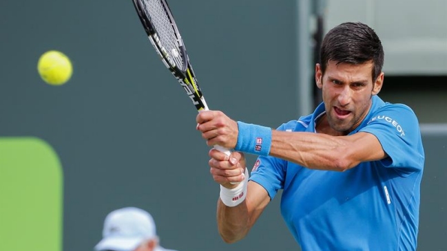 Novak Djokovic tuvo que batallar para batir a Dominic Thiem en Miami