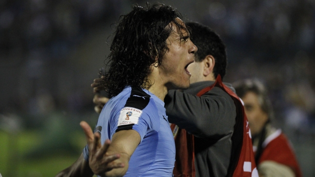 Uruguay derrotó con lo justo a Perú y se instaló en la cima de las Clasificatorias