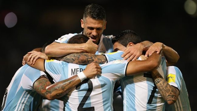 Argentina superó a Bolivia y se acercó a los líderes de las Clasificatorias