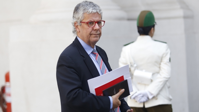 Eyzaguirre: La crisis política es la causante de la desaceleración económica