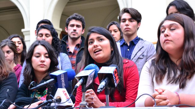 Confech llamó a marcha para el 21 de abril por falta de avances en reforma