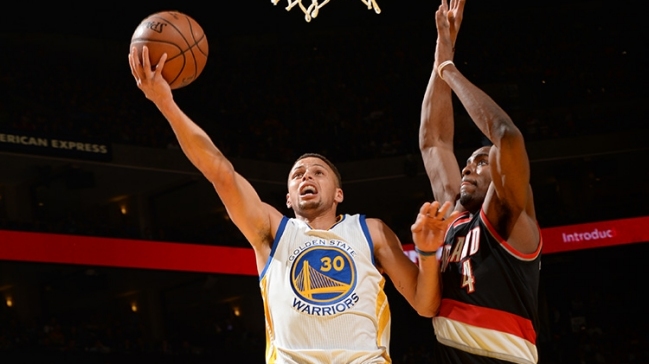 Los Warriors se pusieron a cuatro triunfos del récord de victorias