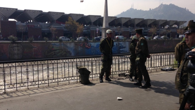 Investigan hallazgo de un feto en la ribera del río Mapocho