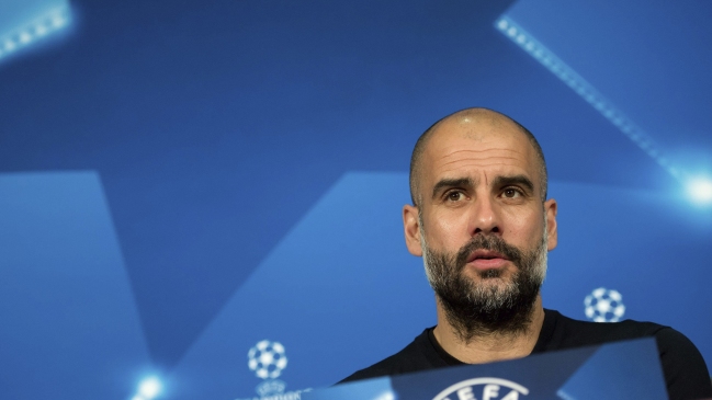 Guardiola: Estoy encantado por la energía con la que Arturo Vidal nos contagia
