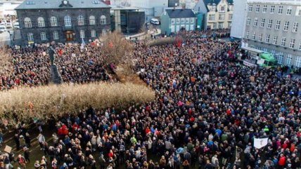   Islandia: Protestas contra el primer ministro por caso 