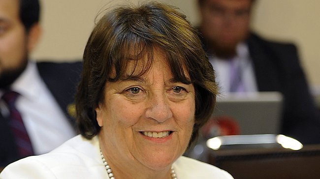 Mineduc informó a universidades sobre error en asignación de fondos