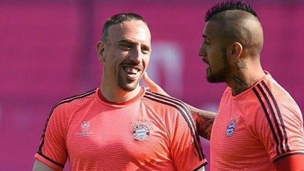 Arturo Vidal felicitó a Franck Ribéry a través de Twitter por su cumpleaños
