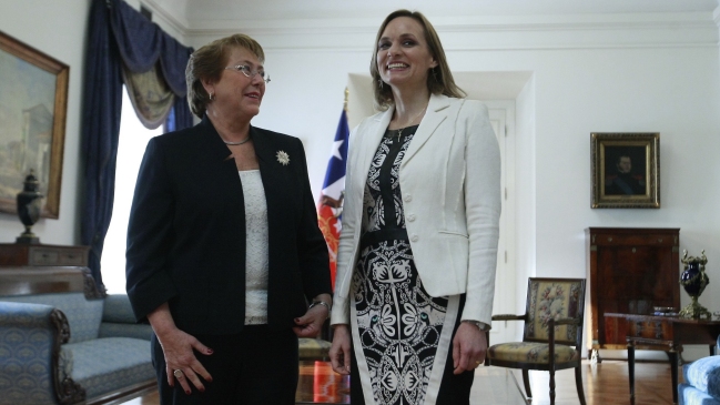 Presidenta Bachelet sostuvo primera reunión con senadora Goic, nueva timonel DC