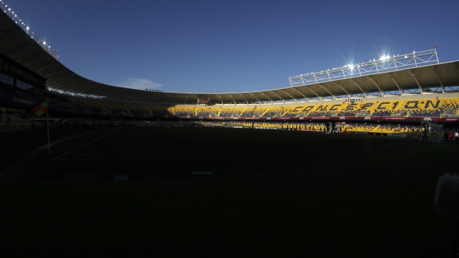 Alcalde de Concepción se reunión con Arturo Salah para llevar a la selección al 