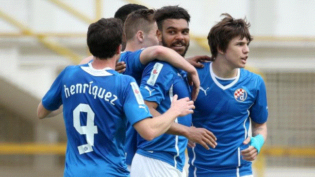 Dinamo Zagreb venció a Zapresic con presencia de Angelo Henríquez y Junior Fernandes