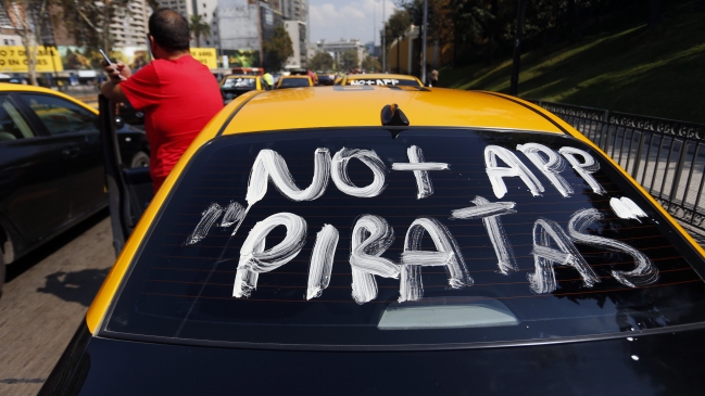 Corte de Apelaciones rechazó recurso de taxistas por el uso de Uber y Cabify