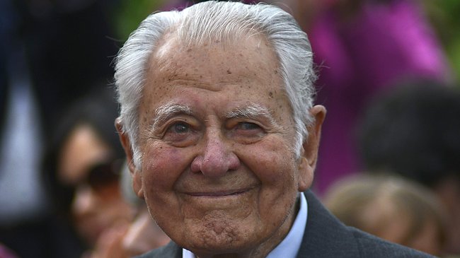 Ex Presidente Patricio Aylwin está 
