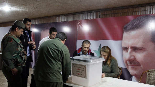 Abren los centros electorales en Siria para los comicios parlamentarios