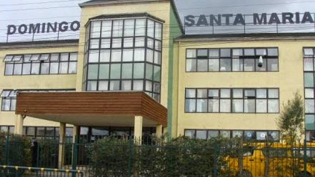 Profesora fue despedida por colocar cinta adhesiva en la boca a niño de kinder