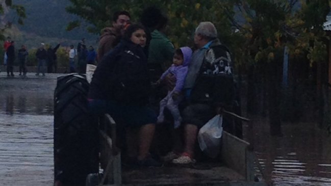 Sistema frontal deja al menos 200 aislados y 236 damnificados en Región de O'Higgins