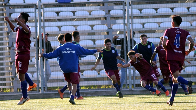 Deportes Santa Cruz venció a Naval en El Morro y llegó al liderato en la Segunda División
