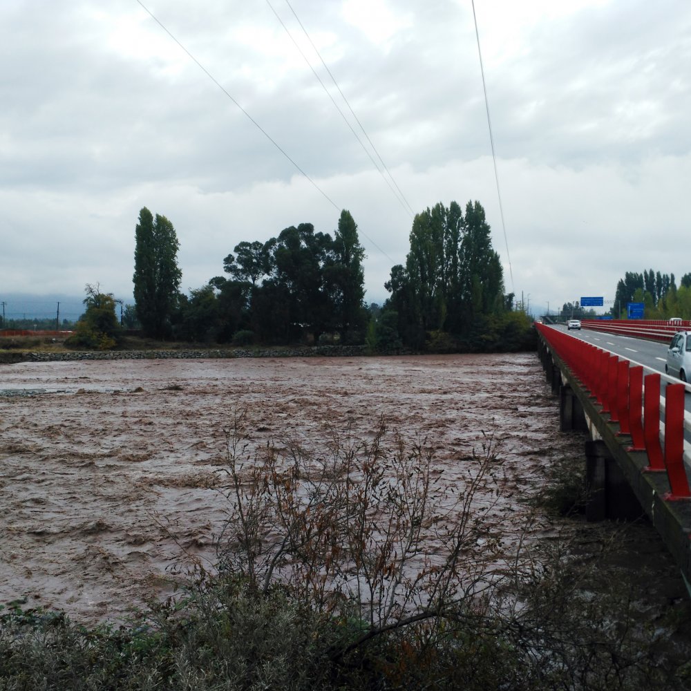 Región de O'Higgins: 324 damnificados y 369 personas aisladas por sistema frontal