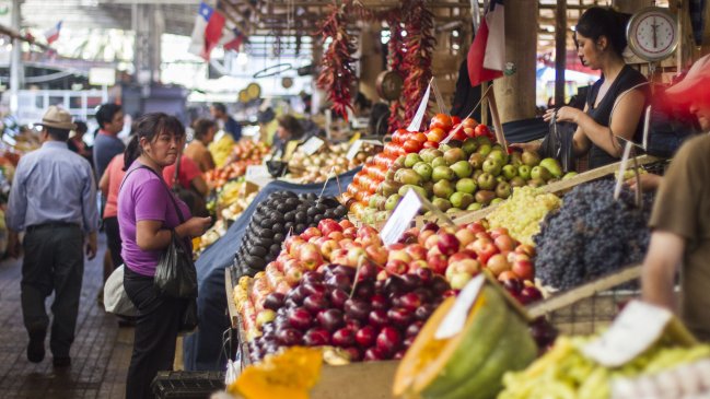 Gobierno descartó alza de precios en frutas y verduras por sistema frontal