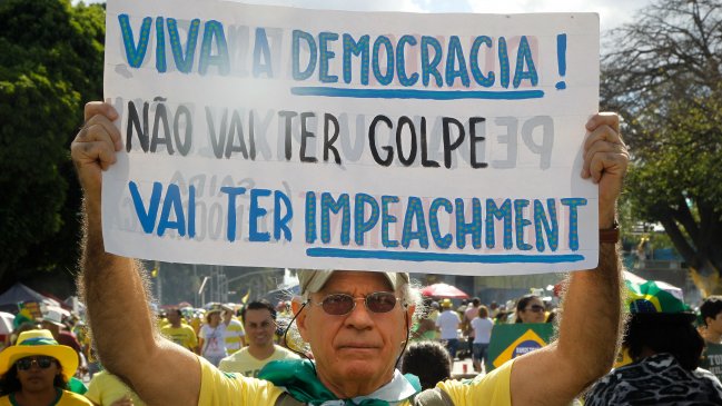 Brasil: Empresarios del comercio piden al Senado destituir a Dilma