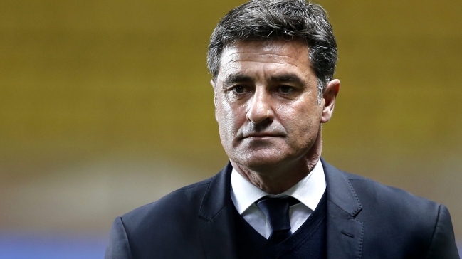 Michel dejó de ser el DT de Mauricio Isla en Olympique