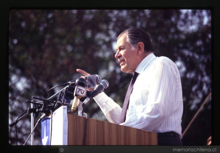 Patricio Aylwin Azócar, su pensamiento, sus frases