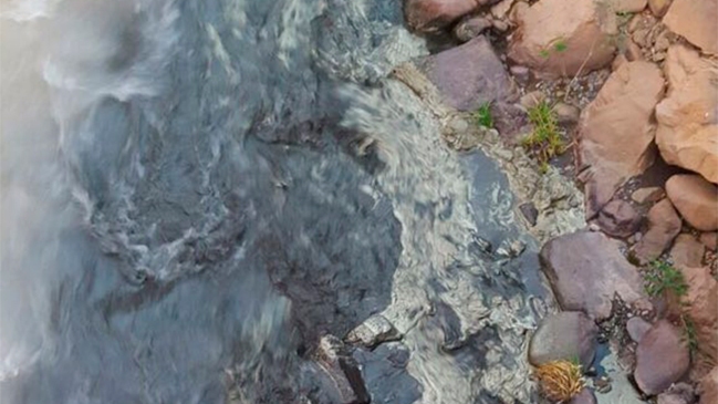 Seremi de Salud multó a Codelco por derrame de concentrado de cobre en río Blanco