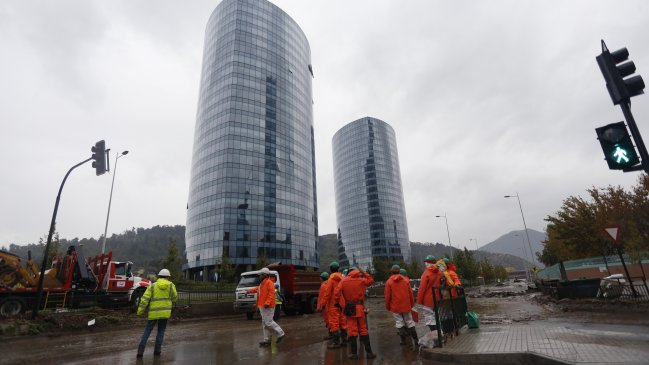 Parque Titanium estará cerrado por al menos dos meses tras inundación