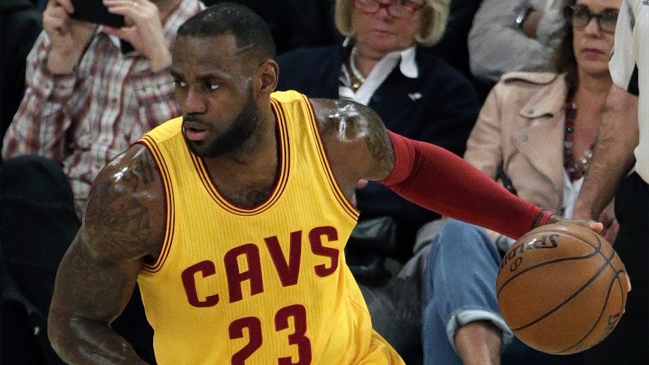 Cleveland Cavaliers quedó a un triunfo de barrer a Detroit Pistons en los play-offs