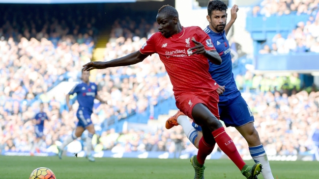 Liverpool apartó a Mamadou Sakho por dar positivo en un control antidopaje