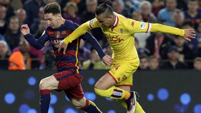 FC Barcelona de Claudio Bravo apabulló a Sporting de Gijón de Igor Lichnovsky