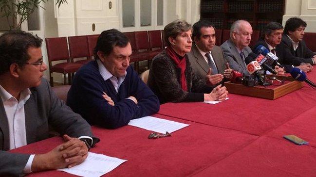 Oposición llamó al Servel a no ceder ante queja de la Nueva Mayoría