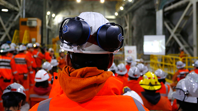 Subió desempleo a nivel nacional: Llegó a 6,3 por ciento en último trimestre, según el INE