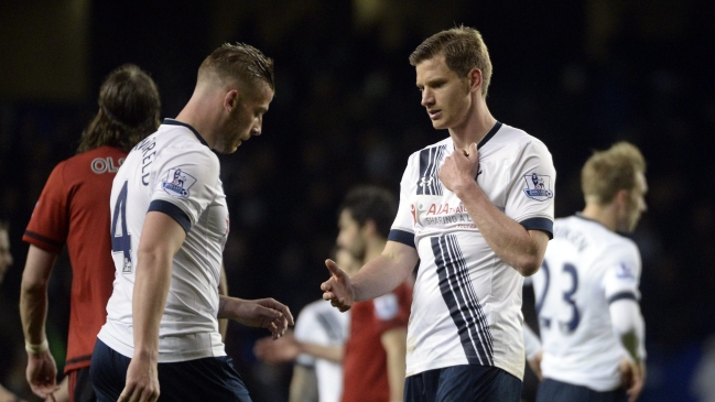 Tottenham Hotspur intenta alargar la lucha por el título en Inglaterra