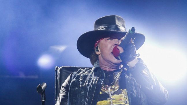 Prensa portuguesa elogió el debut de Axl Rose en AC/DC