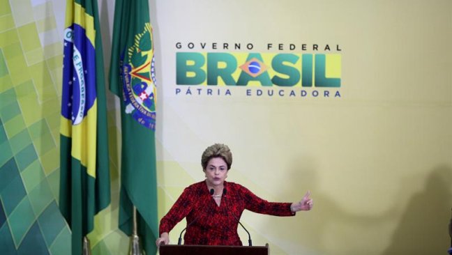 Brasil: Oposición busca revocar suspensión del juicio político contra Rousseff