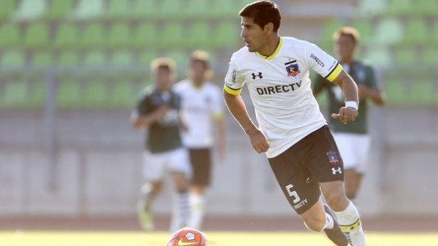 Matutino aseguró que Julio Barroso está cerca de dejar Colo Colo por mala relación con Sierra