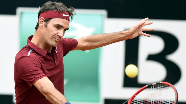 Roger Federer debutó en el Masters de Roma con triunfo sobre Alexander Zverev