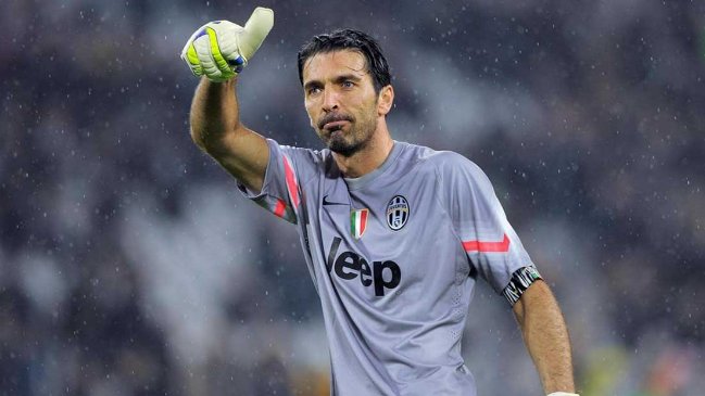Gianluigi Buffon extendió su vínculo con Juventus hasta 2018